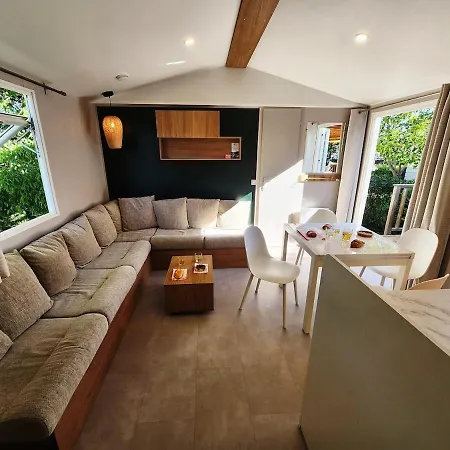 بيت للعطل Grande Terrasse & Jardin Prive, Zone Natura 2000 لات